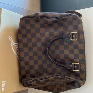 Authentic Louis Vuitton speedy 25 Damier Ebeny